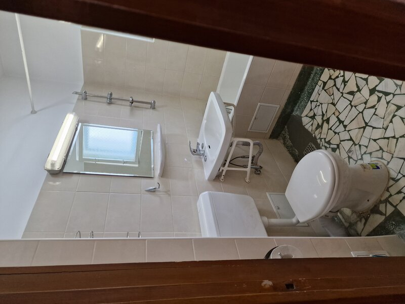 Bucuresti Noi, Pajura Hrisovului, oferta inchiriere ap. 2 cam. in vila